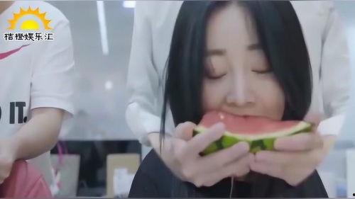 露姐吃瓜,揭秘娱乐圈幕后真相