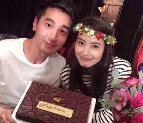 为了吃瓜她进入娱乐圈,她勇敢踏入娱乐圈，开启璀璨星途