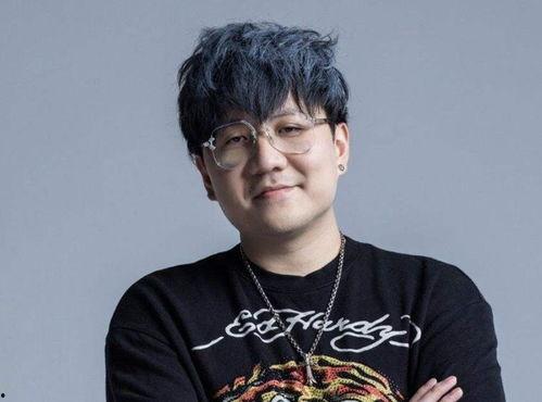 lpl知名解说吃瓜,吃瓜背后的故事与真相