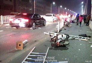 车祸吃瓜跳桥视频,吃瓜群众跳桥目睹全程