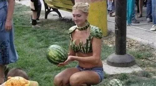 中国人边境吃瓜