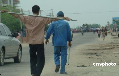 吃瓜群被告被判刑,网络言论需谨慎